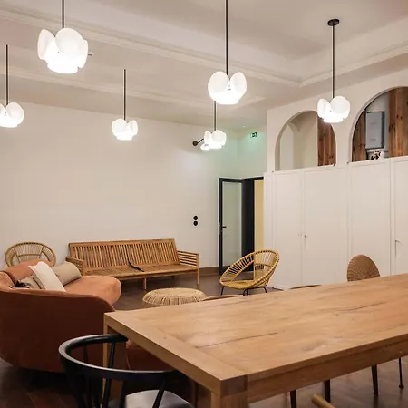 Liiiving In - Casa Duque شقة