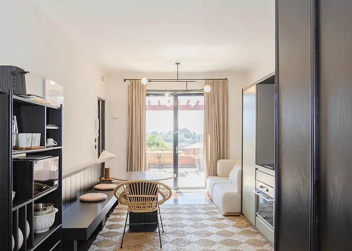 Liiiving In - Casa Duque