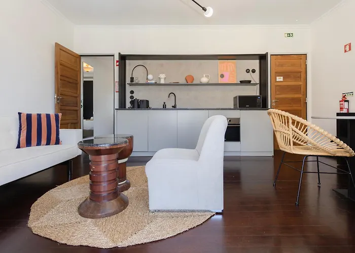 Liiiving In - Casa Duque شقة